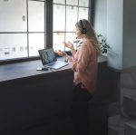 Porodo Office Wireless Headset ETK0 – Bluetooth 5.3 On-Ear Headset Best Price In Muscat Oman - Image 3