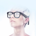 Powerology Paganspo AI Camera Smart Glasses – 8MP Dual-Mic Smart Eyewear with Translation & Open-Ear Audio (Price In Oman) - Image 3